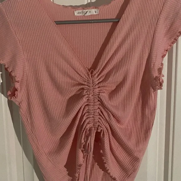 Tops - Picture 3 of 4